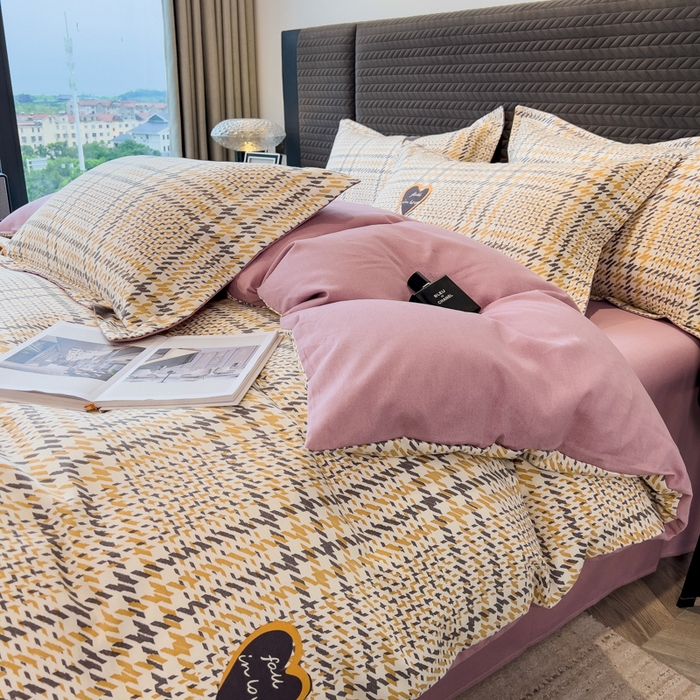 91家纺网 家纺一手货源 找家纺 印季家纺 2025新款全棉纯棉生态印花加厚混纺磨毛四件套 维纳斯（咖）