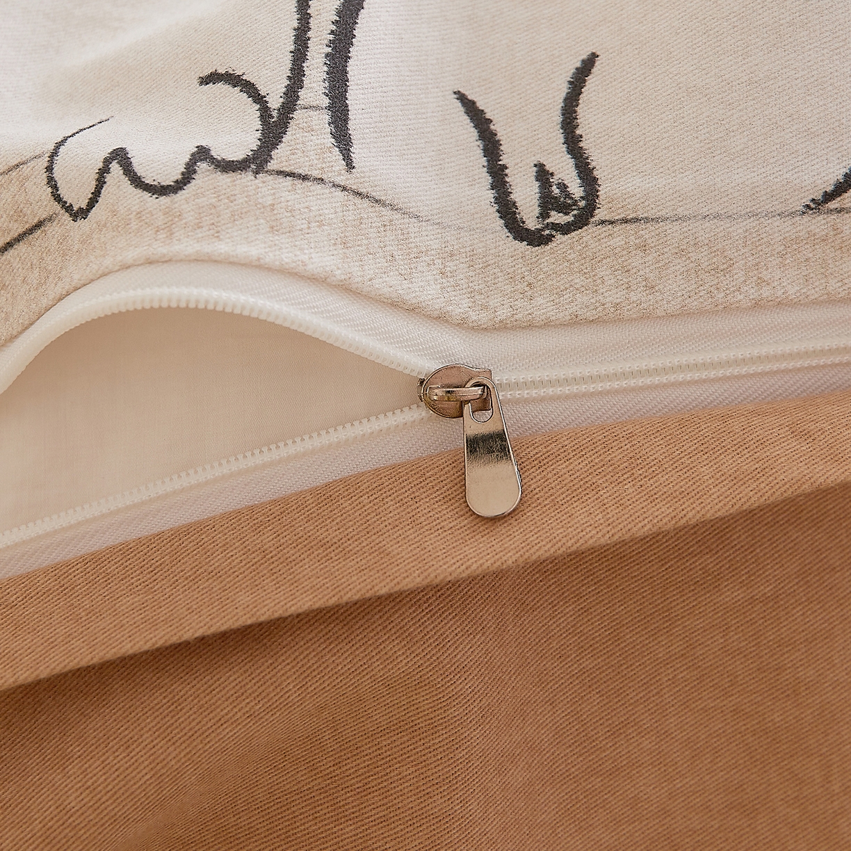 91家纺网 家纺一手货源 找家纺 DoDo 兜兜 2026新款全棉纯棉磨毛印花三四件套 可定做尺寸 奥汀