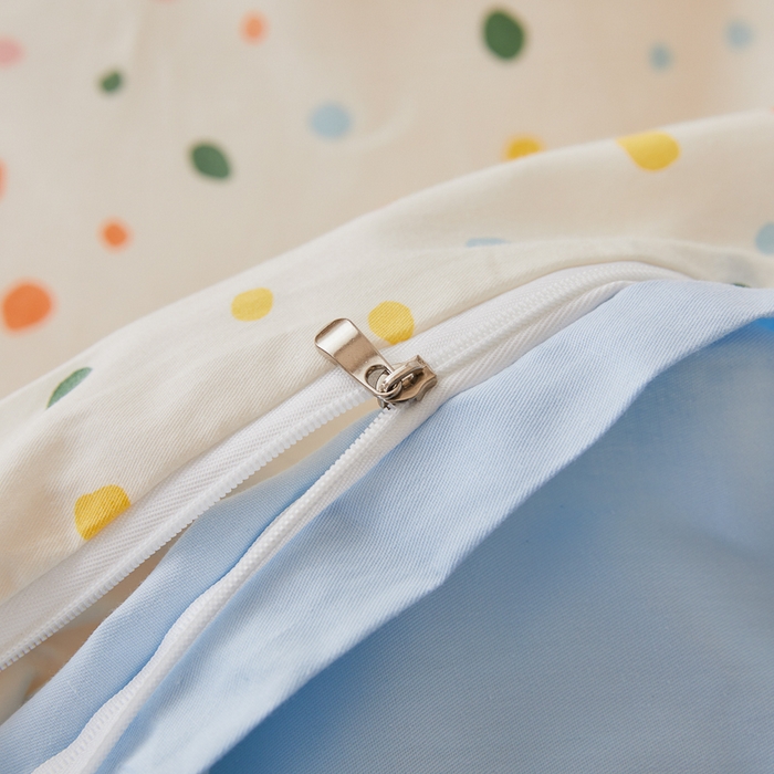 91家纺网 家纺一手货源 找家纺 （总）锦觅 2025新款时尚条纹小清新卡通学生季系列印花绣花全棉纯棉四件套