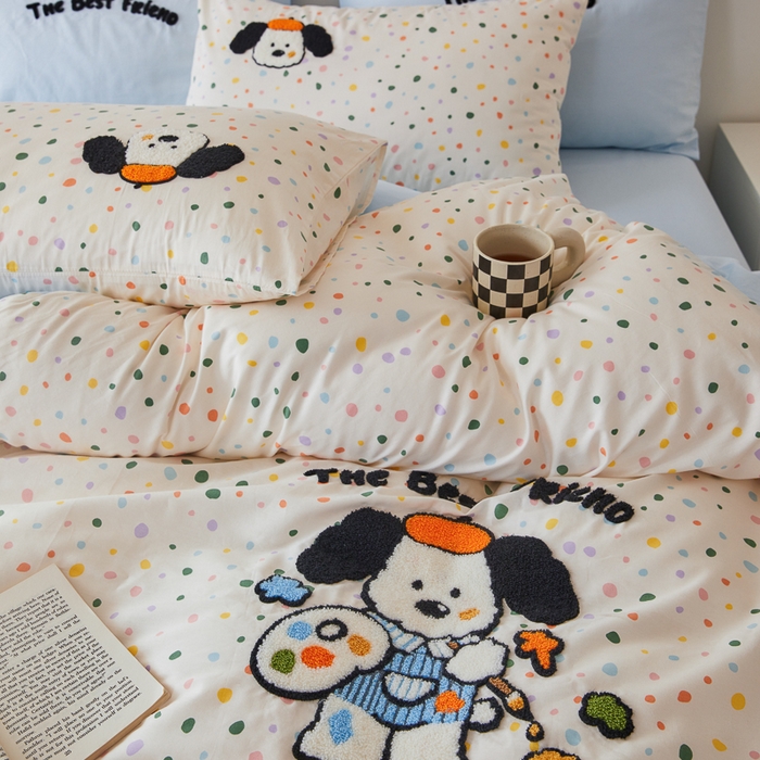 91家纺网 家纺一手货源 找家纺 （总）锦觅 2025新款时尚条纹小清新卡通学生季系列印花绣花全棉纯棉四件套