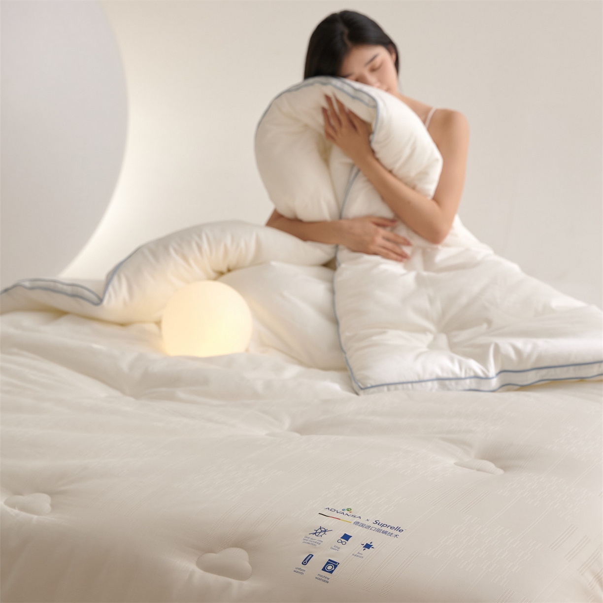 91家纺网 家纺一手货源 找家纺 （总）头等舱 2025新款全棉A类提花德国ADVANSA抗菌 防螨 零致敏秋冬被（模特图）