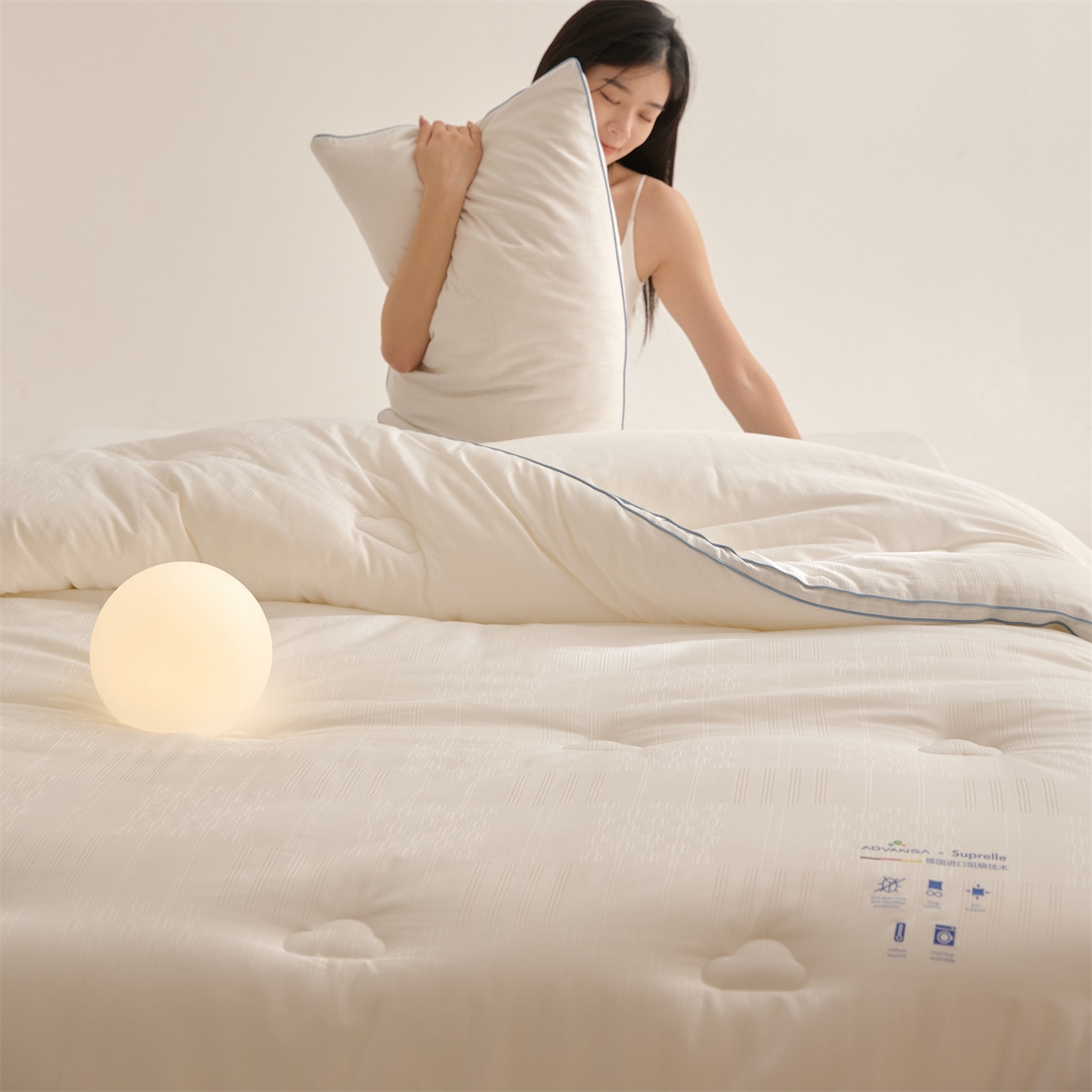 91家纺网 家纺一手货源 找家纺 （总）头等舱 2025新款全棉A类提花德国ADVANSA抗菌 防螨 零致敏秋冬被（模特图）