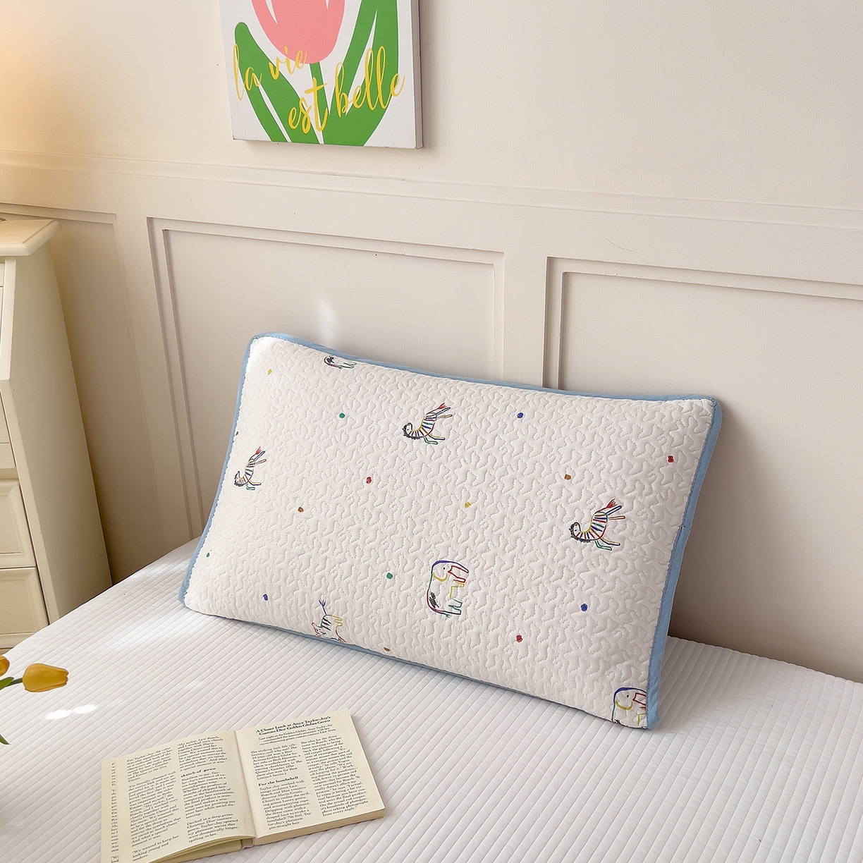 91家纺网 家纺一手货源 找家纺 拾小柒 2025年新款全棉双层纱枕套夹棉隔脏污防口水头油枕头套 七彩童年