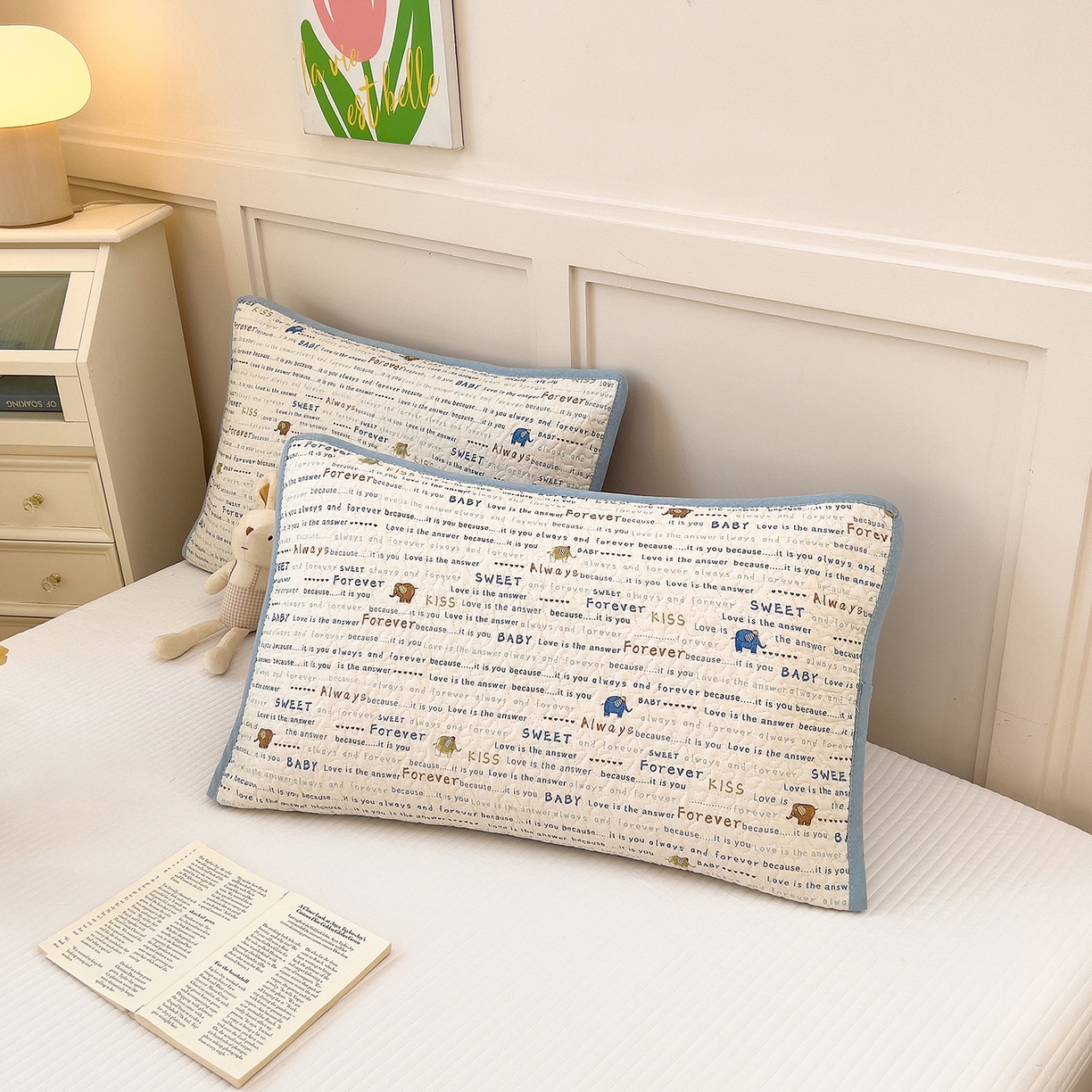 91家纺网 家纺一手货源 找家纺 拾小柒 2025年新款全棉双层纱枕套夹棉隔脏污防口水头油枕头套 英文象蓝