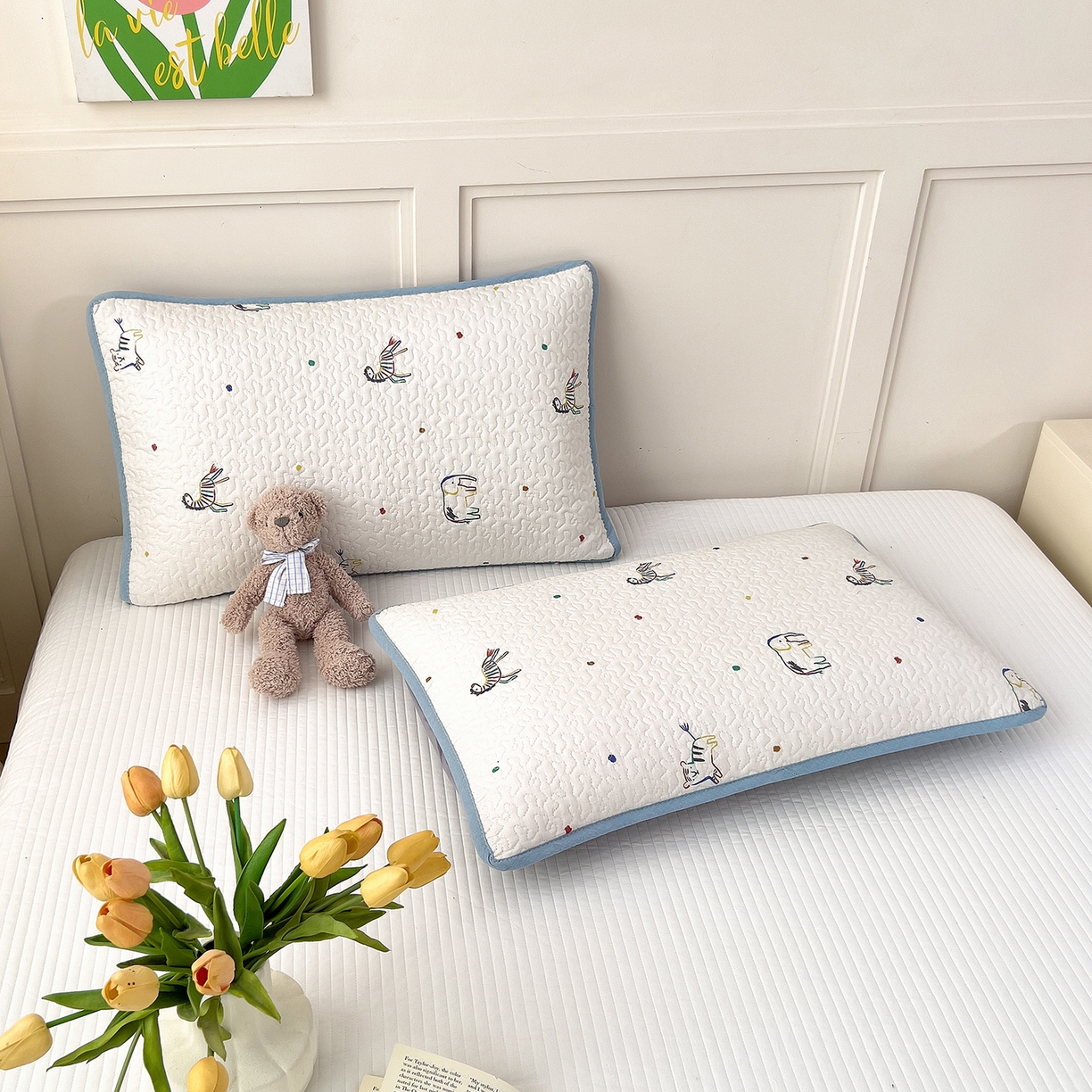 91家纺网 家纺一手货源 找家纺 拾小柒 2025年新款全棉双层纱枕套夹棉隔脏污防口水头油枕头套 七彩童年