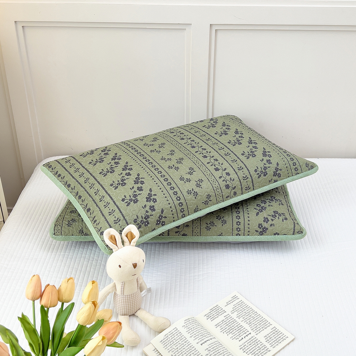 91家纺网 家纺一手货源 找家纺 拾小柒 2025年新款全棉双层纱枕套夹棉隔脏污防口水头油枕头套 爱丽丝花园