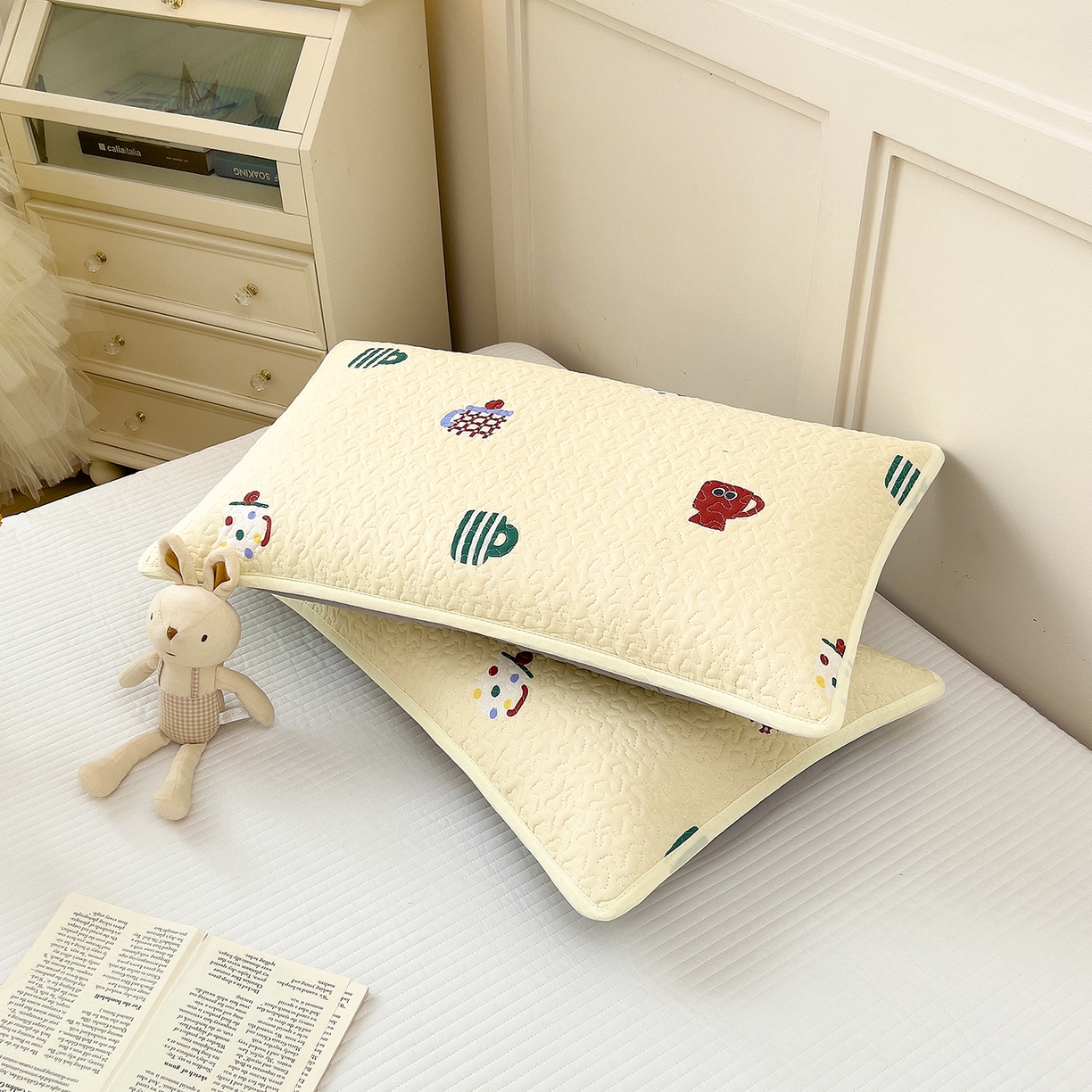 91家纺网 家纺一手货源 找家纺 拾小柒 2025年新款全棉双层纱枕套夹棉隔脏污防口水头油枕头套 彩色杯黄