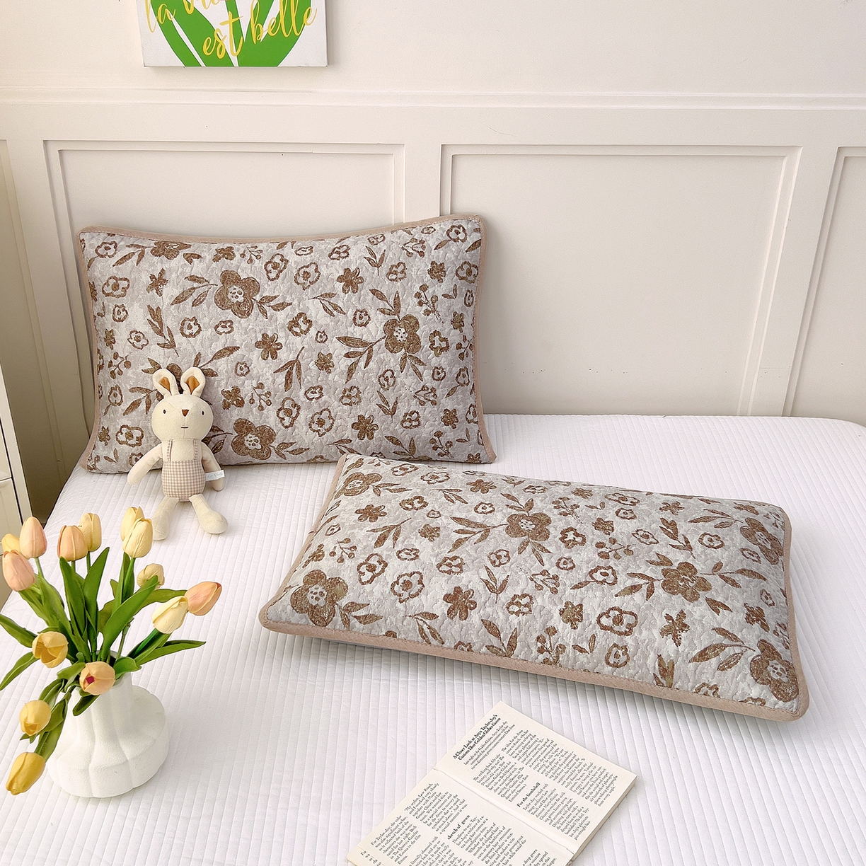 91家纺网 家纺一手货源 找家纺 拾小柒 2025年新款全棉双层纱枕套夹棉隔脏污防口水头油枕头套 忘忧草咖