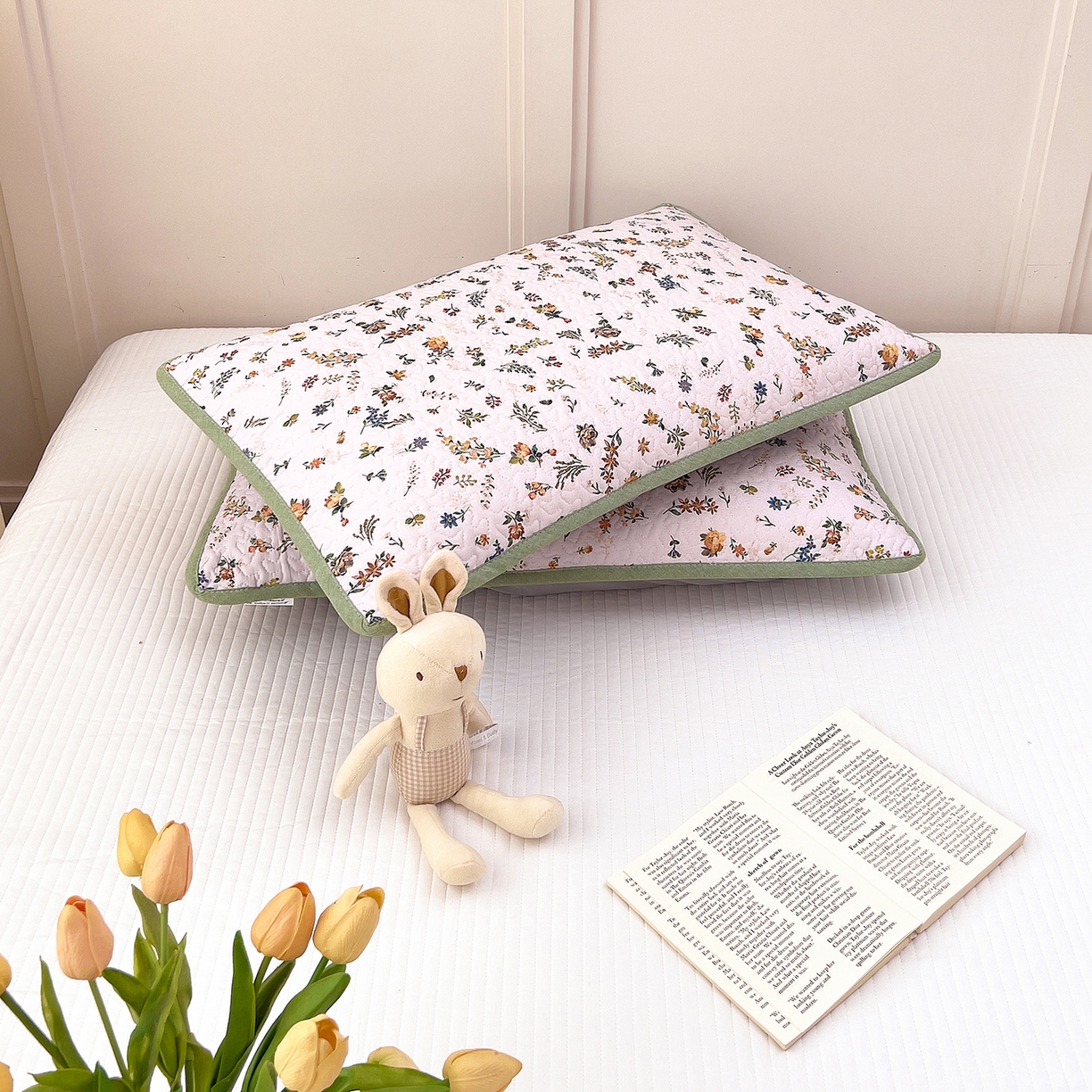 91家纺网 家纺一手货源 找家纺 拾小柒 2025年新款全棉双层纱枕套夹棉隔脏污防口水头油枕头套 春色满园