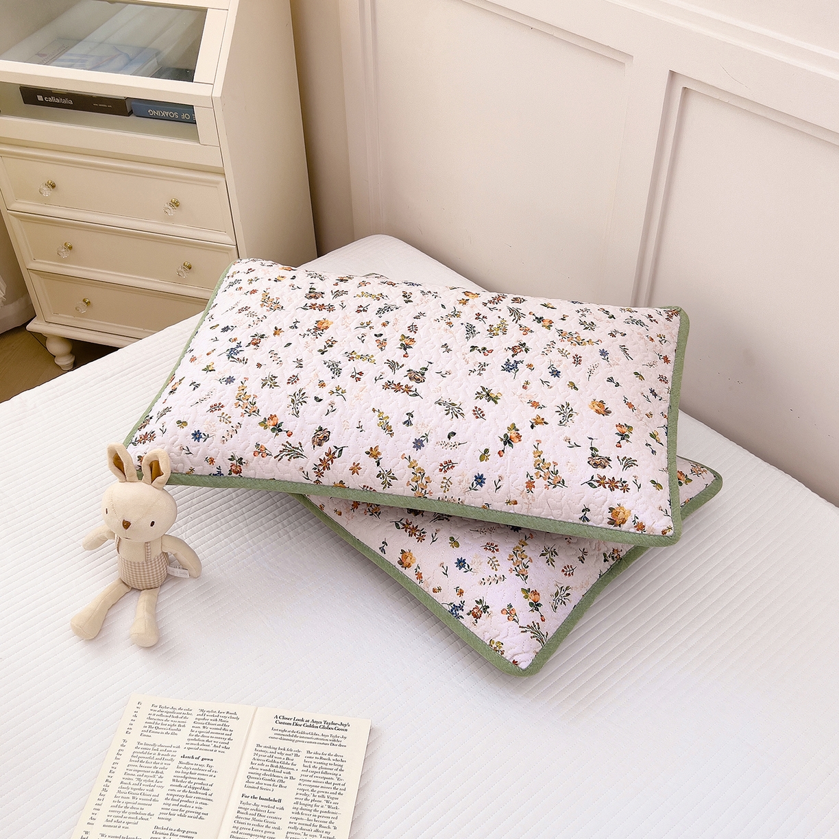 91家纺网 家纺一手货源 找家纺 拾小柒 2025年新款全棉双层纱枕套夹棉隔脏污防口水头油枕头套 春色满园