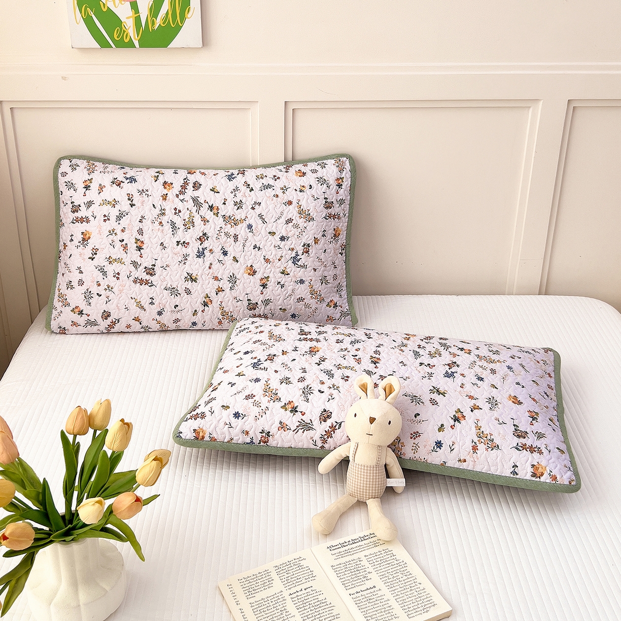 91家纺网 家纺一手货源 找家纺 拾小柒 2025年新款全棉双层纱枕套夹棉隔脏污防口水头油枕头套 春色满园