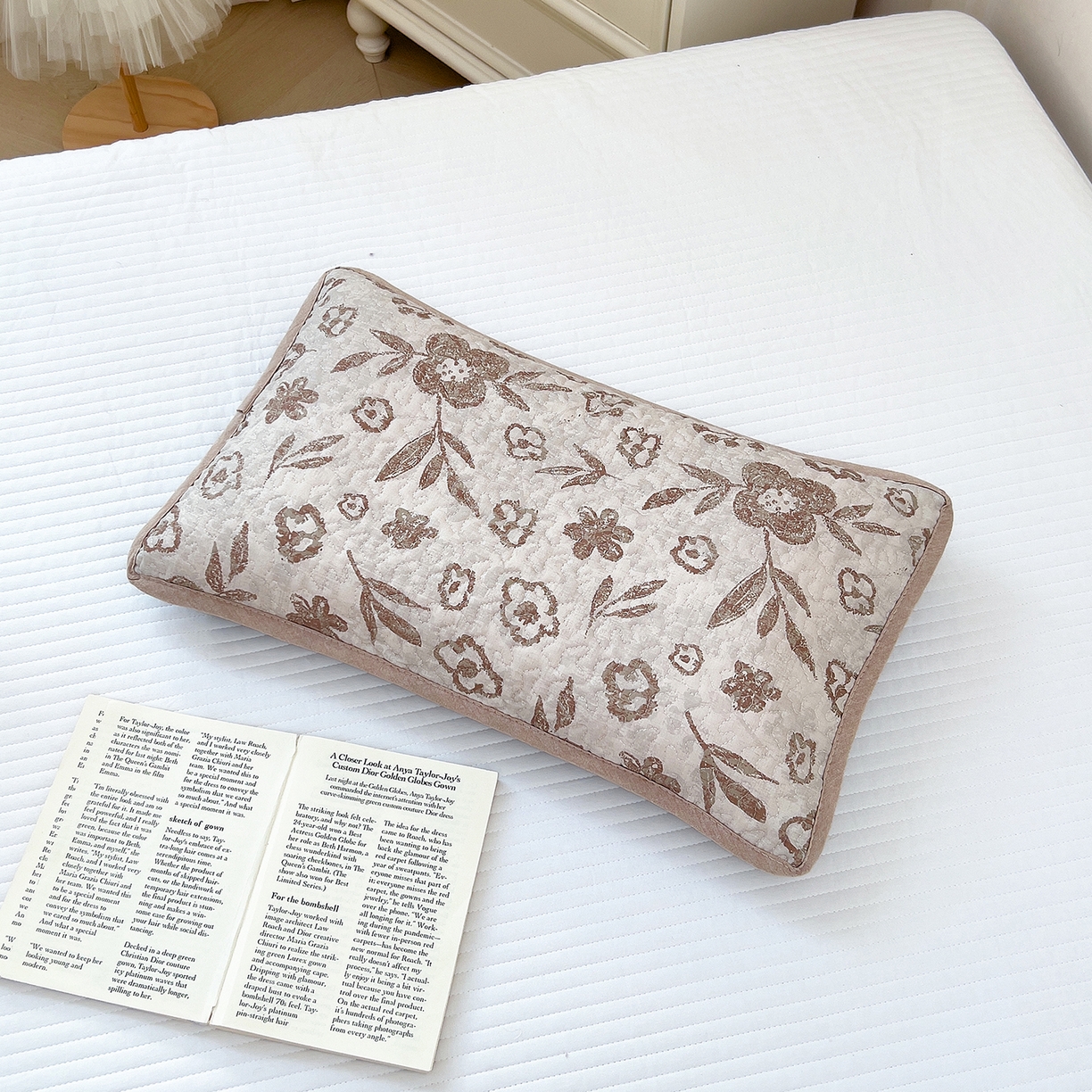 91家纺网 家纺一手货源 找家纺 拾小柒 2025年新款全棉双层纱枕套夹棉隔脏污防口水头油枕头套 忘忧草咖