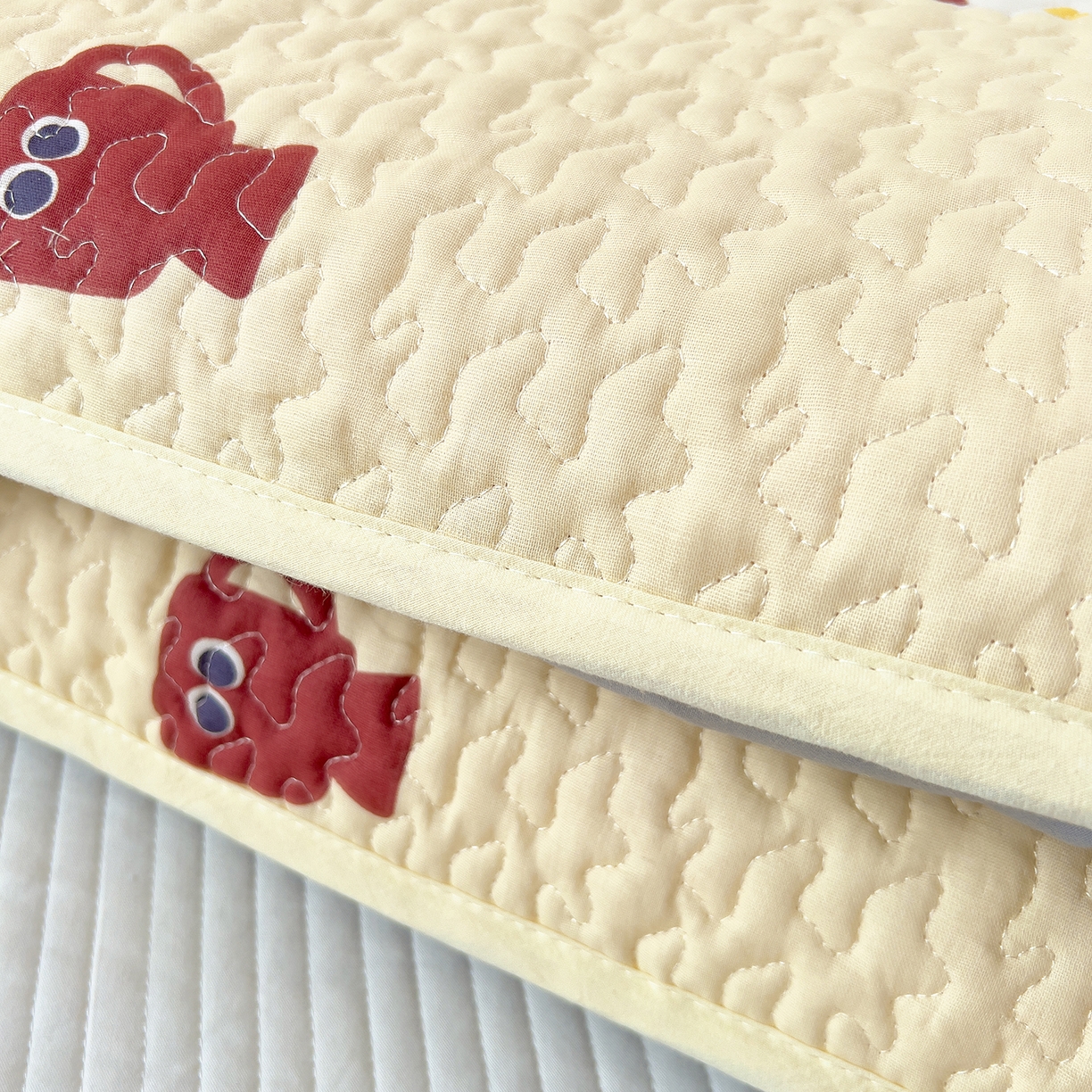 91家纺网 家纺一手货源 找家纺 拾小柒 2025年新款全棉双层纱枕套夹棉隔脏污防口水头油枕头套 彩色杯黄