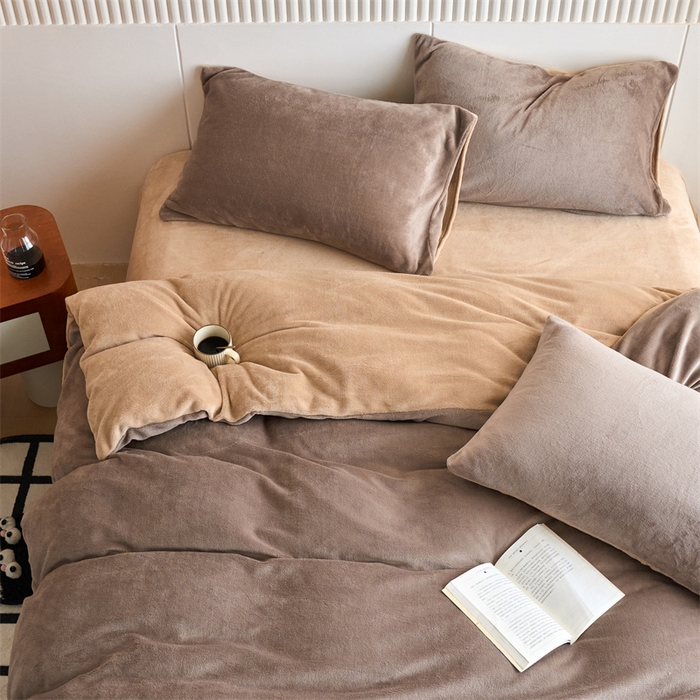 91家纺网 家纺一手货源 找家纺 （总）乐居家纺 2025新款200克重纯色单面绒牛奶绒四件套