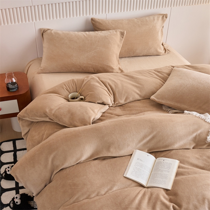 91家纺网 家纺一手货源 找家纺 （总）乐居家纺 2025新款200克重纯色单面绒牛奶绒四件套