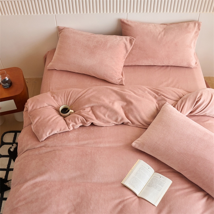 91家纺网 家纺一手货源 找家纺 （总）乐居家纺 2025新款200克重纯色单面绒牛奶绒四件套