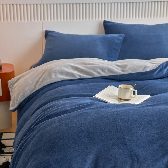 91家纺网 家纺一手货源 找家纺 乐居家纺 2025新款200克重纯色单面绒牛奶绒四件套 宝石蓝+绅士灰