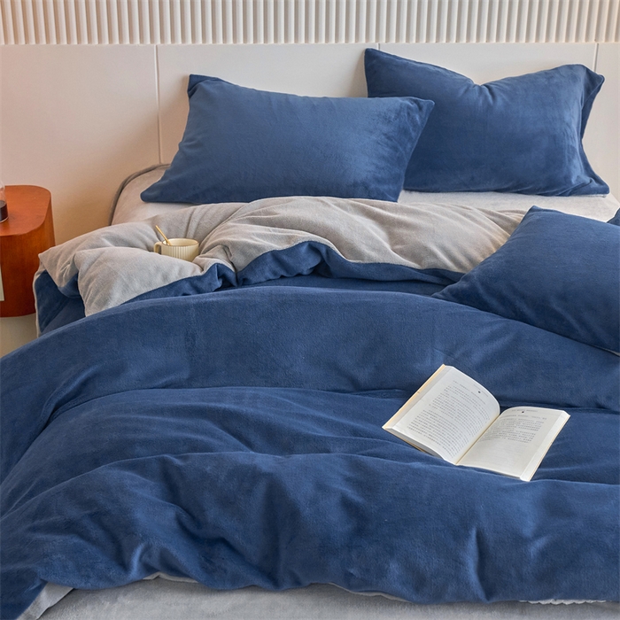 91家纺网 家纺一手货源 找家纺 乐居家纺 2025新款200克重纯色单面绒牛奶绒四件套 宝石蓝+绅士灰