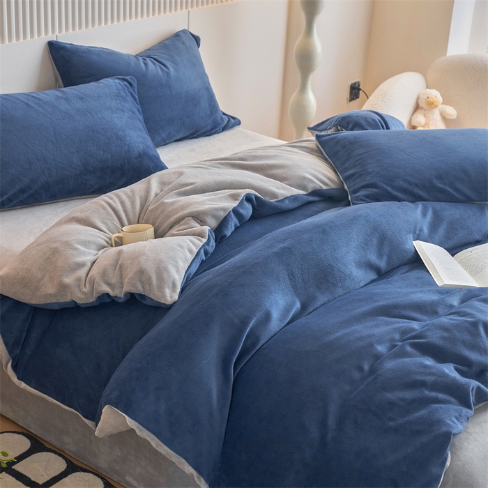 91家纺网 家纺一手货源 找家纺 乐居家纺 2025新款200克重纯色单面绒牛奶绒四件套 宝石蓝+绅士灰