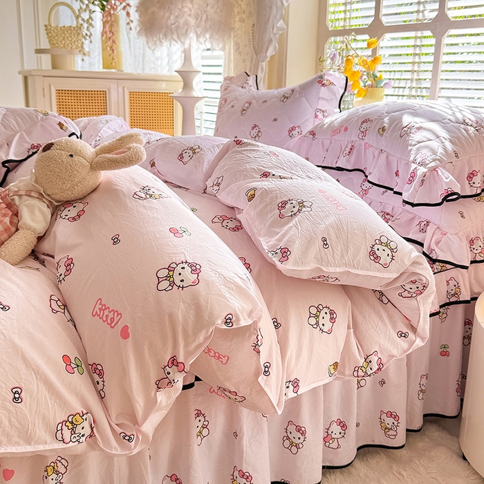 91家纺网 家纺一手货源 找家纺 优家居 2025新品水洗棉夹棉床裙四件套韩版糯糯棉水洗皱皱纱床罩被套直播爆款 粉色猫猫