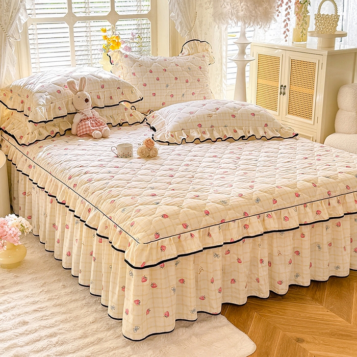 91家纺网 家纺一手货源 找家纺 优家居 2025新品水洗棉夹棉床裙四件套韩版糯糯棉水洗皱皱纱床罩被套直播爆款 莓好时光