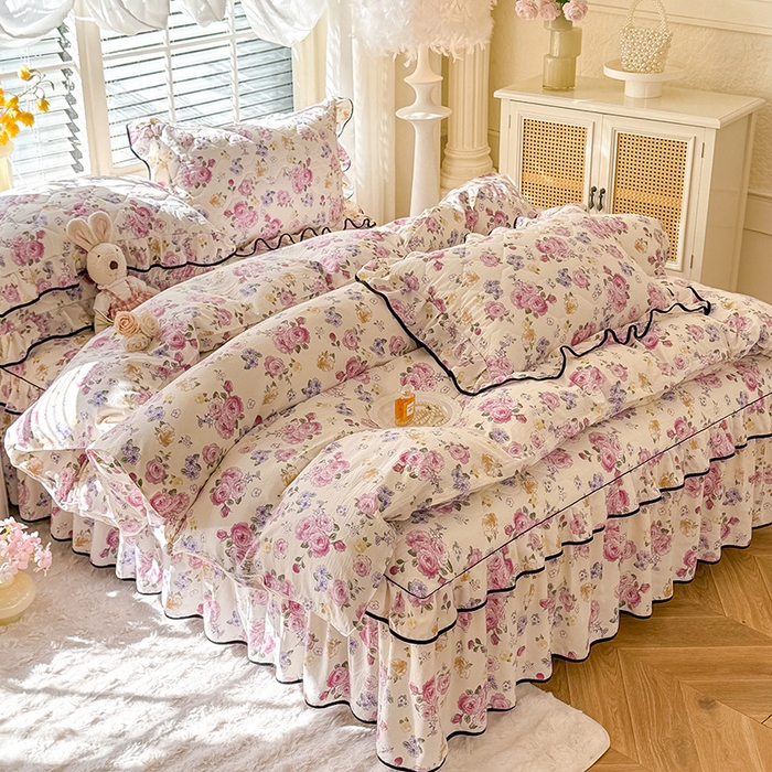 91家纺网 家纺一手货源 找家纺 优家居 2025新品水洗棉夹棉床裙四件套韩版糯糯棉水洗皱皱纱床罩被套直播爆款 紫雾花园