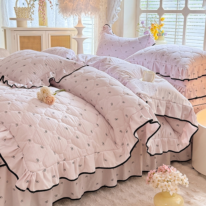 91家纺网 家纺一手货源 找家纺 优家居 2025新品水洗棉夹棉床裙四件套韩版糯糯棉水洗皱皱纱床罩被套直播爆款 粉雾结语