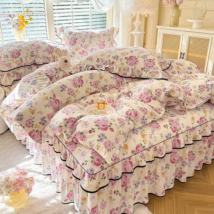 91家纺网 家纺一手货源 找家纺 优家居 2025新品水洗棉夹棉床裙四件套韩版糯糯棉水洗皱皱纱床罩被套直播爆款 紫雾花园