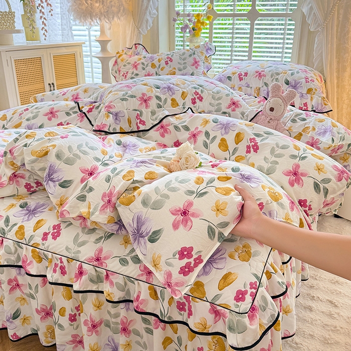 91家纺网 家纺一手货源 找家纺 优家居 2025新品水洗棉夹棉床裙四件套韩版糯糯棉水洗皱皱纱床罩被套直播爆款 繁花似锦