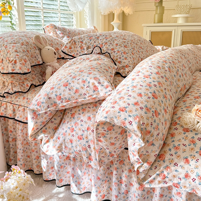 91家纺网 家纺一手货源 找家纺 优家居 2025新品水洗棉夹棉床裙四件套韩版糯糯棉水洗皱皱纱床罩被套直播爆款 陌上花开