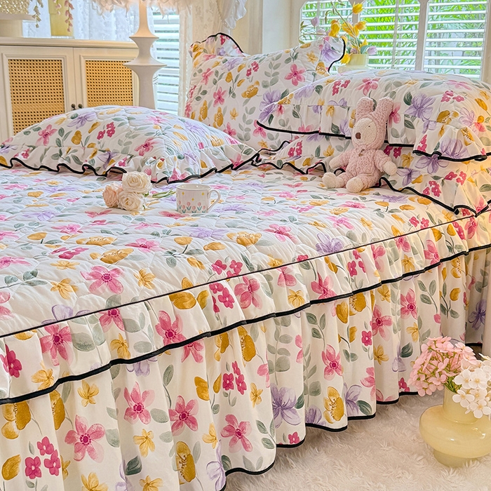 91家纺网 家纺一手货源 找家纺 优家居 2025新品水洗棉夹棉床裙四件套韩版糯糯棉水洗皱皱纱床罩被套直播爆款 繁花似锦