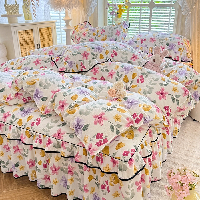 91家纺网 家纺一手货源 找家纺 优家居 2025新品水洗棉夹棉床裙四件套韩版糯糯棉水洗皱皱纱床罩被套直播爆款 繁花似锦