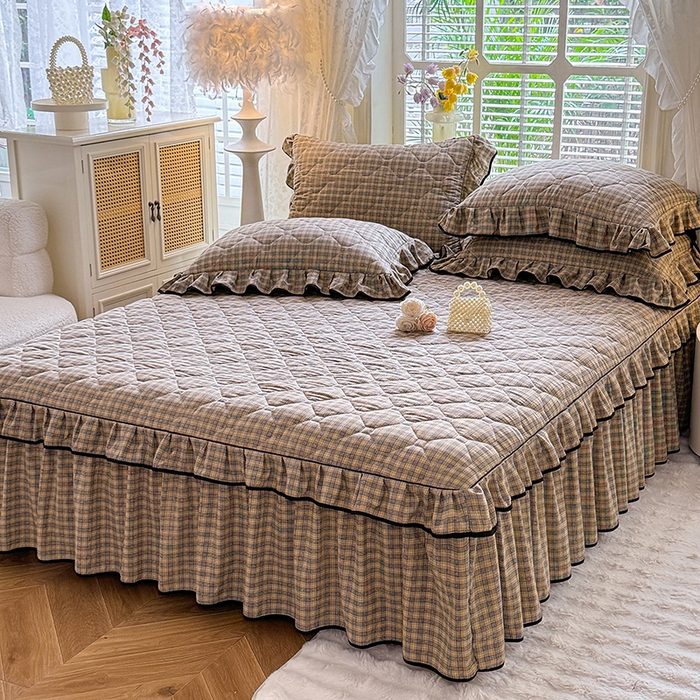 91家纺网 家纺一手货源 找家纺 优家居 2025新品水洗棉夹棉床裙四件套韩版糯糯棉水洗皱皱纱床罩被套直播爆款 巴宝格-咖