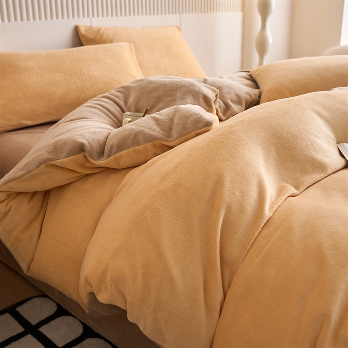 91家纺网 家纺一手货源 找家纺 乐居家纺 2025新款200克重纯色单面绒牛奶绒四件套 雏菊黄+奶油驼