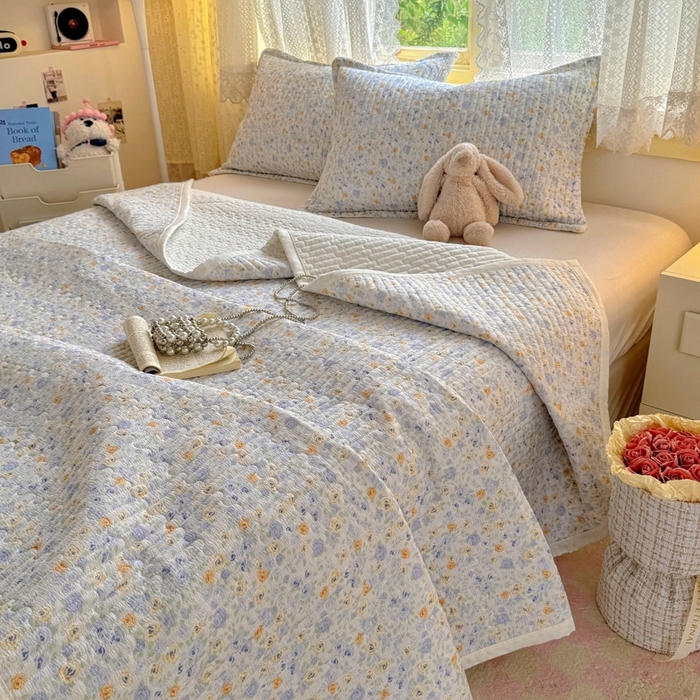 91家纺网 家纺一手货源 找家纺 （总）优兰朵 2025新款夹棉印花包边单床盖 床盖单件