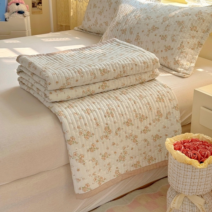 91家纺网 家纺一手货源 找家纺 优兰朵 2025新款夹棉印花包边单床盖 床盖单件 包边床盖-米卡