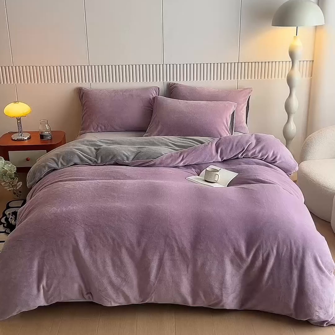 91家纺网 家纺一手货源 找家纺 乐居家纺 2025新款200克重纯色单面绒牛奶绒四件套 罗兰紫+绅士灰