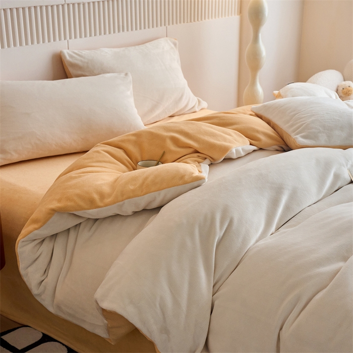 91家纺网 家纺一手货源 找家纺 乐居家纺 2025新款200克重纯色单面绒牛奶绒四件套 奶昔白+雏菊黄