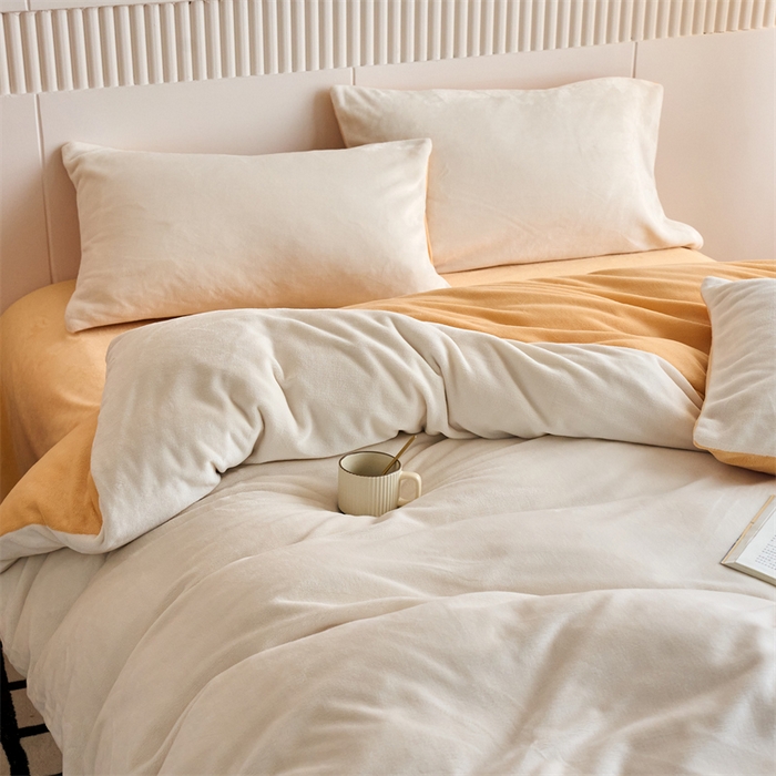 91家纺网 家纺一手货源 找家纺 乐居家纺 2025新款200克重纯色单面绒牛奶绒四件套 奶昔白+雏菊黄