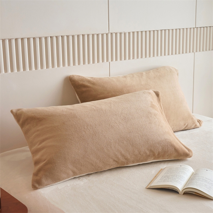 91家纺网 家纺一手货源 找家纺 乐居家纺 2025新款200克重纯色单面绒牛奶绒四件套 奶油驼+奶昔白