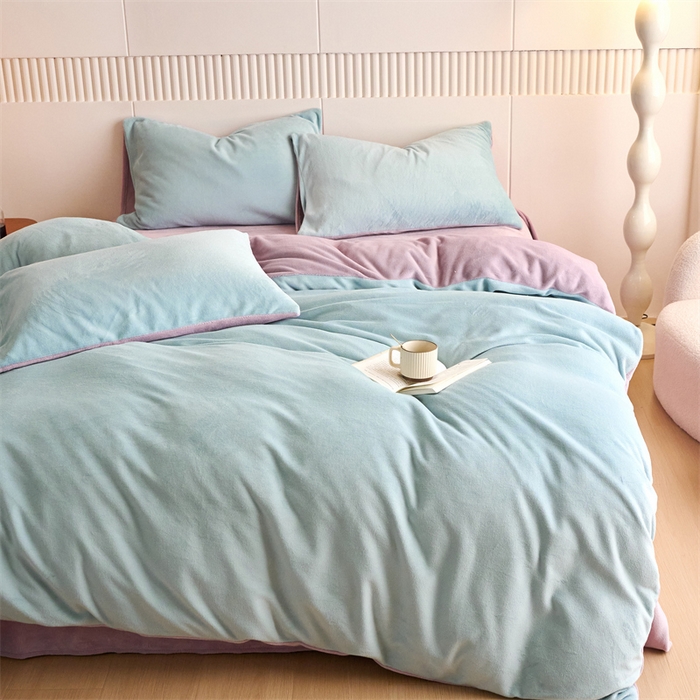 91家纺网 家纺一手货源 找家纺 乐居家纺 2025新款200克重纯色单面绒牛奶绒四件套 浅星蓝+罗兰紫