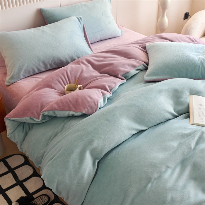 91家纺网 家纺一手货源 找家纺 乐居家纺 2025新款200克重纯色单面绒牛奶绒四件套 浅星蓝+罗兰紫