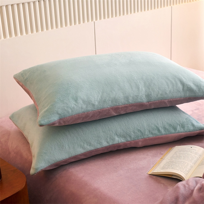 91家纺网 家纺一手货源 找家纺 乐居家纺 2025新款200克重纯色单面绒牛奶绒四件套 浅星蓝+罗兰紫