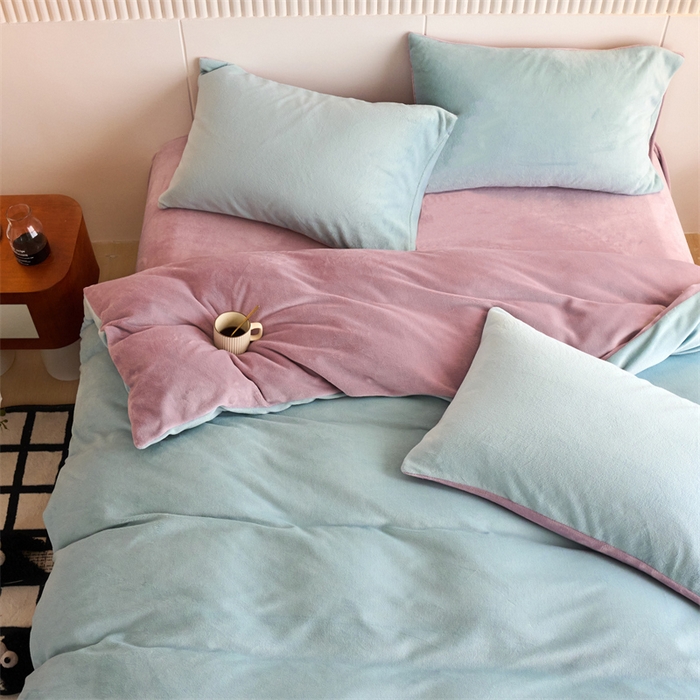 91家纺网 家纺一手货源 找家纺 乐居家纺 2025新款200克重纯色单面绒牛奶绒四件套 浅星蓝+罗兰紫