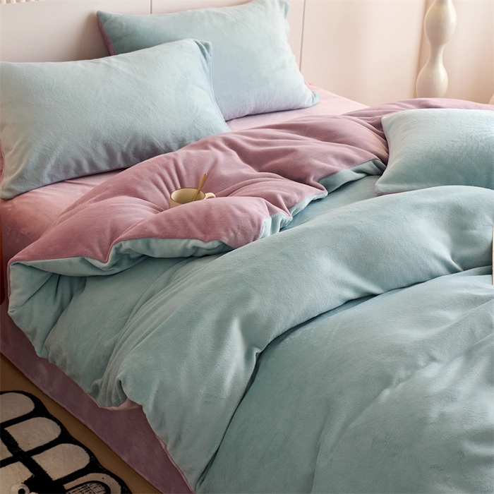 91家纺网 家纺一手货源 找家纺 乐居家纺 2025新款200克重纯色单面绒牛奶绒四件套 浅星蓝+罗兰紫