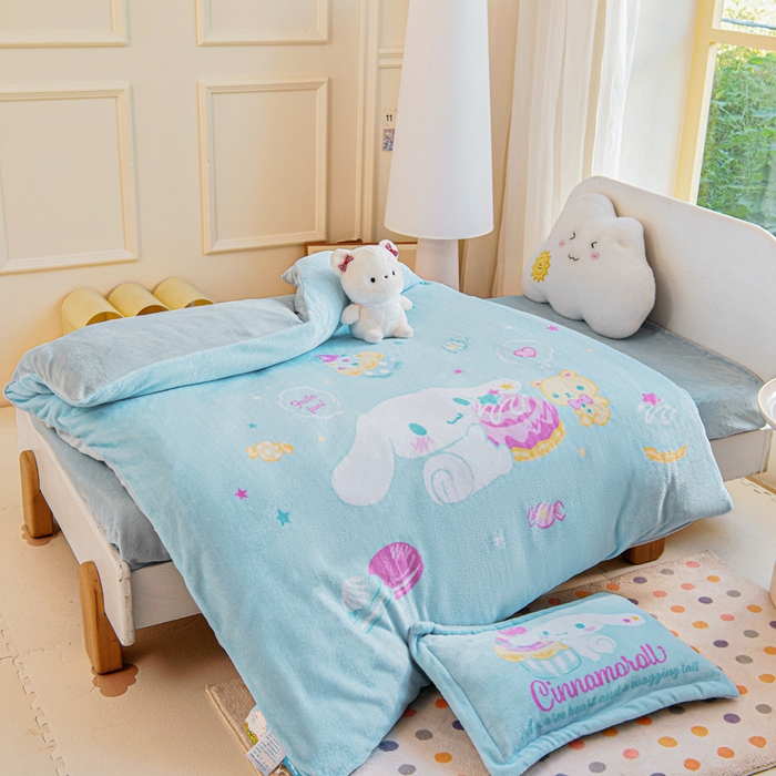 91家纺网 家纺一手货源 找家纺 乐秀家纺 2025新款大版三丽鸥牛奶绒被子六件套 蛋糕玉桂狗