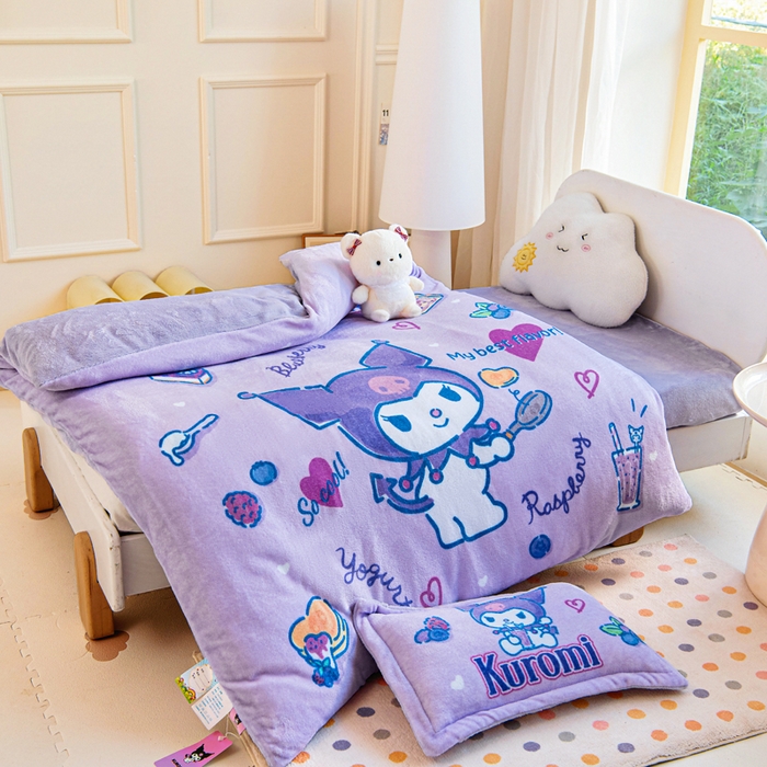 91家纺网 家纺一手货源 找家纺 乐秀家纺 2025新款大版三丽鸥牛奶绒被子六件套 甜点库洛米