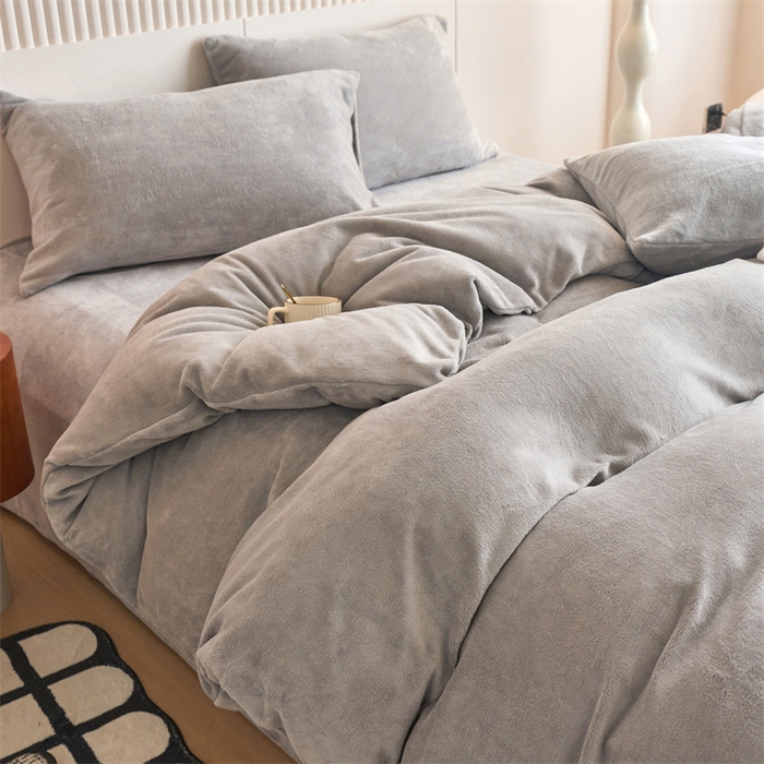 91家纺网 家纺一手货源 找家纺 乐居家纺 2025新款200克重纯色单面绒牛奶绒四件套 绅士灰