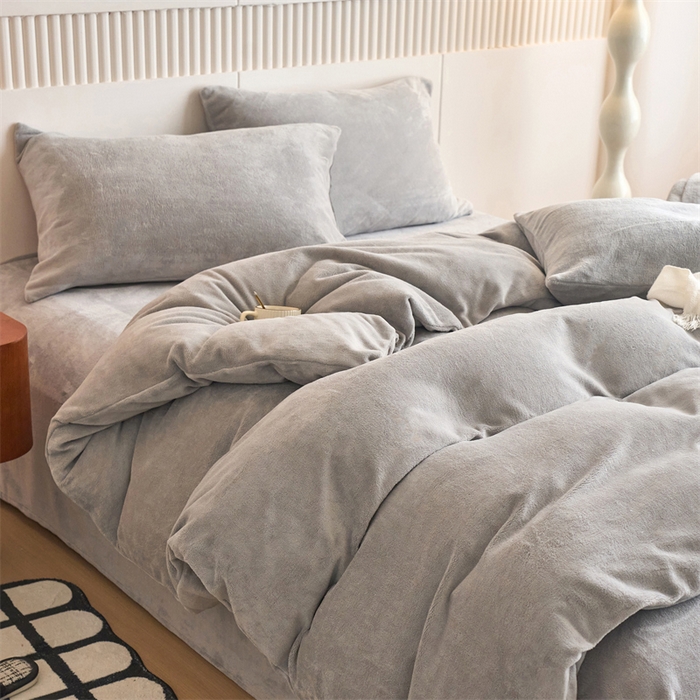 91家纺网 家纺一手货源 找家纺 乐居家纺 2025新款200克重纯色单面绒牛奶绒四件套 绅士灰