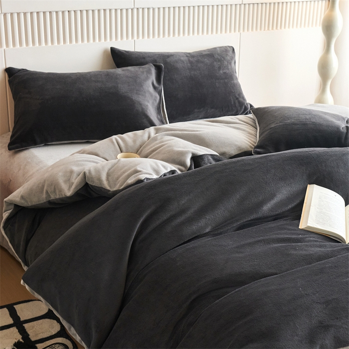 91家纺网 家纺一手货源 找家纺 乐居家纺 2025新款200克重纯色单面绒牛奶绒四件套 深空黑+绅士灰